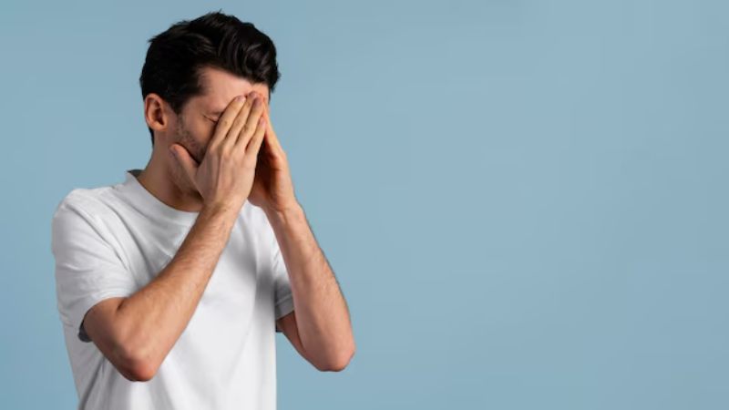 عوارض ادیپیک اسید بر چشم